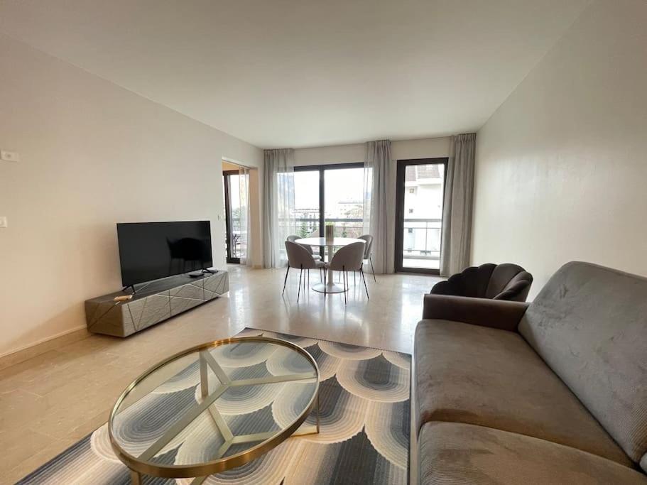 Apartmán Le Mont-Veyrier, Parking Et Vue Annecy Exteriér fotografie